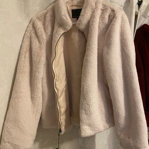Banana republic light pink/blush faux fur bomber jacket with front zipper